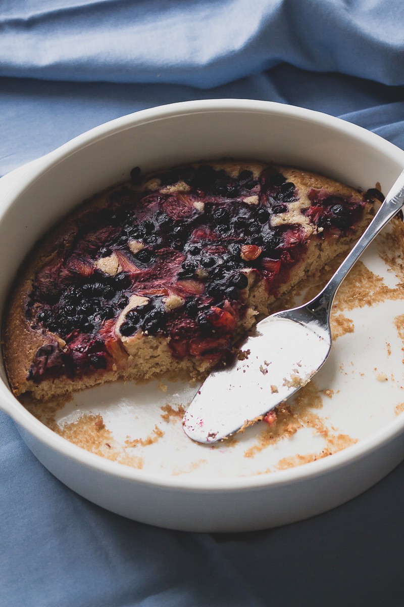 vegan pineapple berry pie, too delicious not to have a second slice! | sultryvegan.com